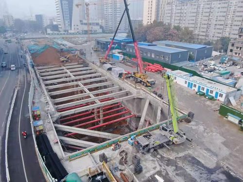 專注品質鑄精品,綠色施工衛(wèi)藍天 河南五建嵩淮游園地鐵站施工項目