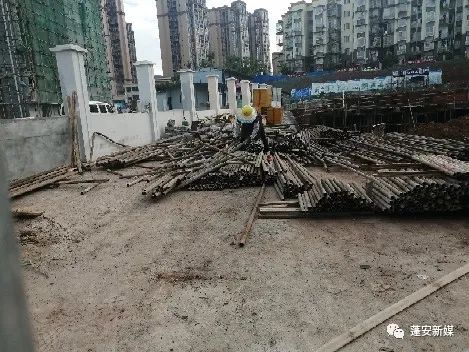 蓬安幸福里小區(qū)建設(shè)工程施工持續(xù)進(jìn)行中