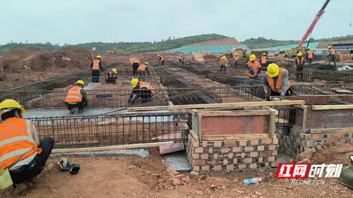 國慶我在崗丨茶常高速2000余名建設者奮戰一線抓進度 搶工期